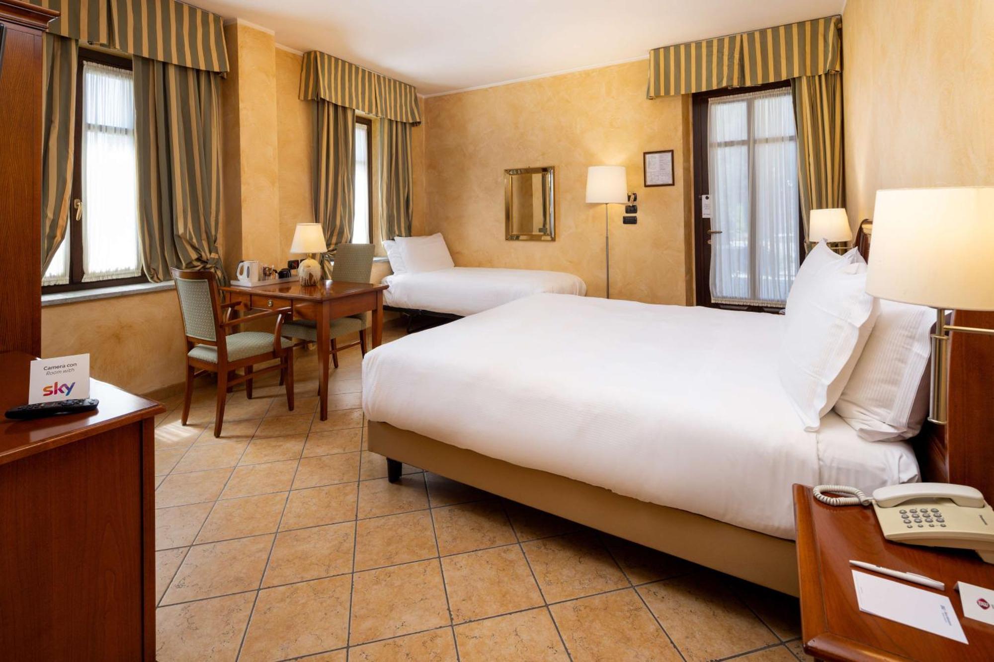 Best Western Plus Hotel Le Rondini San Francesco al Campo Εξωτερικό φωτογραφία