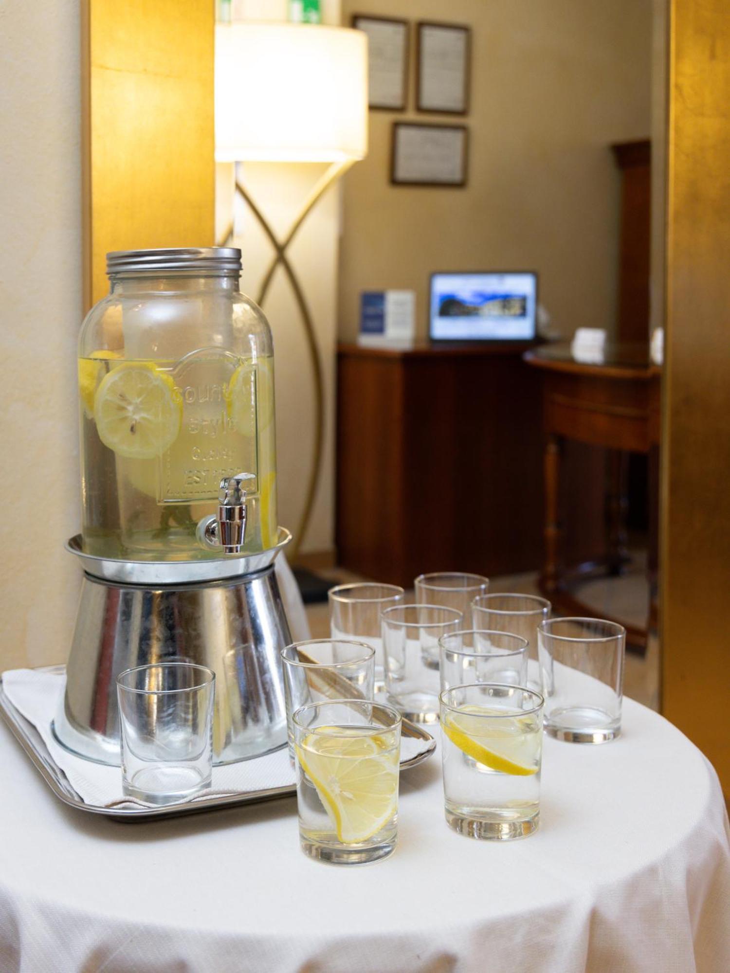 Best Western Plus Hotel Le Rondini San Francesco al Campo Εξωτερικό φωτογραφία