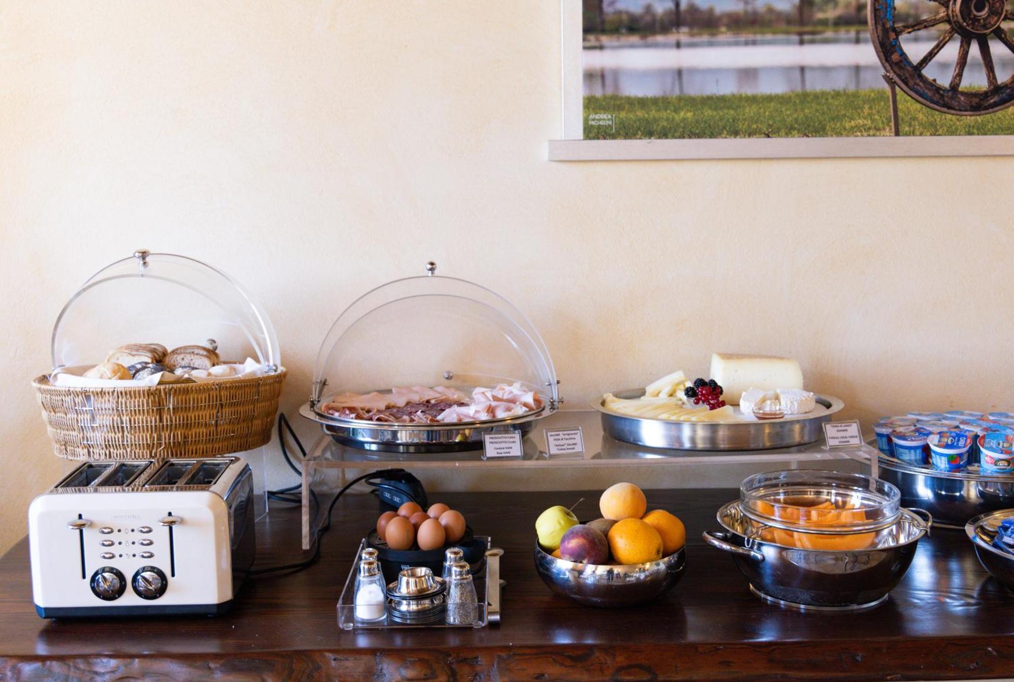 Best Western Plus Hotel Le Rondini San Francesco al Campo Εξωτερικό φωτογραφία