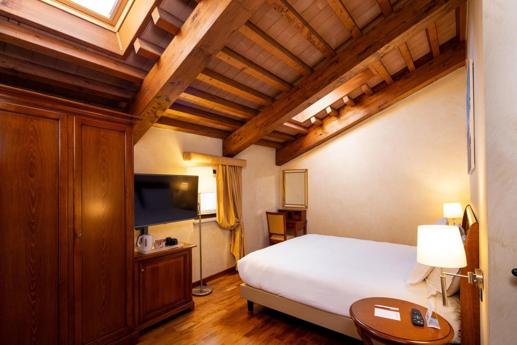 Best Western Plus Hotel Le Rondini San Francesco al Campo Εξωτερικό φωτογραφία