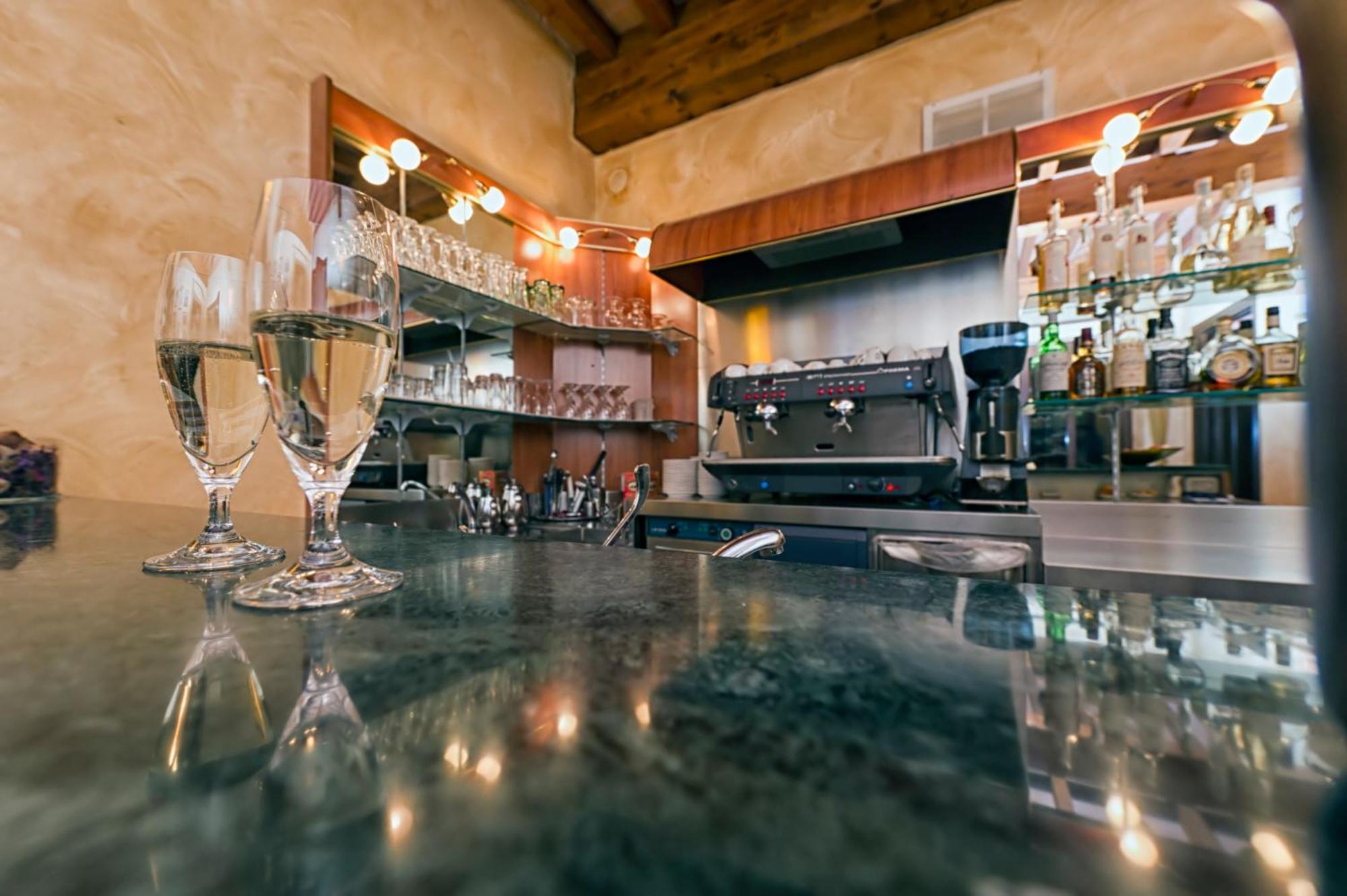 Best Western Plus Hotel Le Rondini San Francesco al Campo Εξωτερικό φωτογραφία